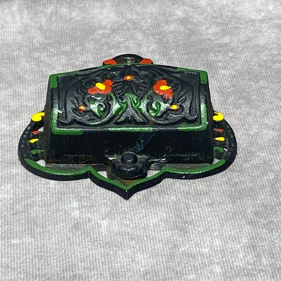 Vintage Hand-Painted Cast Iron Match Holder By Wilton Products Inc. - Picture 3 of 8